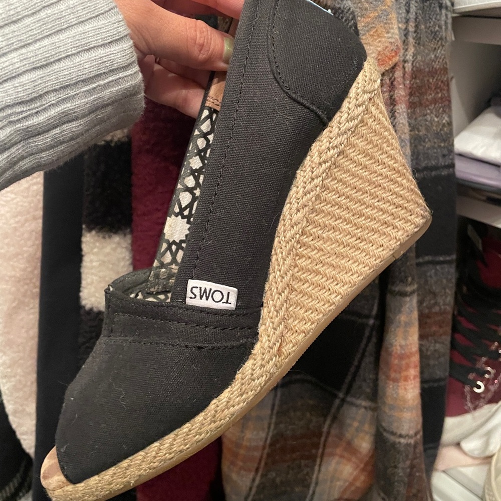 Tom’s wedges